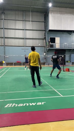 Intense Doubles Match 🏸 | Fast Badminton Rallies #badmintonshots #badmintongame