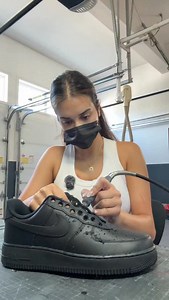 333K views · 8.9K reactions | Same video different edit ✍️ #ebcollectionn #customsneakers #customaf1 #airforce1 #ropelaces #explorepage | Ellya Beuyukian | Facebook