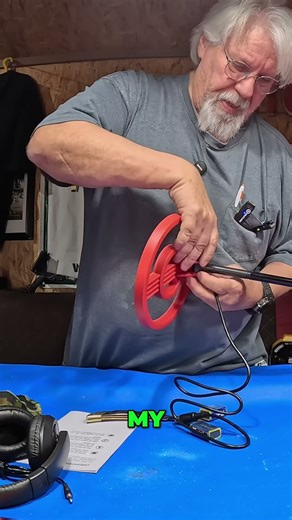 Metal Detector Assembly: Easy Coil Lock Feature #shorts