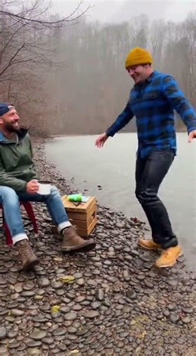 💥 Eating Disaster! Stool & Mud Fail 😂