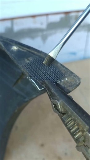 【DIY】割れたプラスチックを自分で修理！バンパーを簡単に補修する方法🔧✨