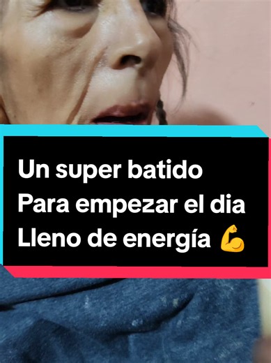 Batido para masa muscular con plátano, avena y algarrobina