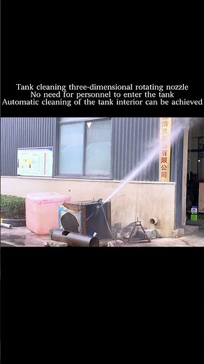Tank cleaning three dimensional rotating nozzle