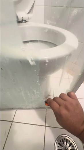 How to remove soap scum from shower glass? #AngelicBondBack #AngelicCleaningSydney #MoveOutCleaning