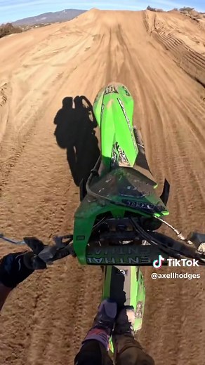 Axell Hodges' Day by Slay Wheelie Showcase