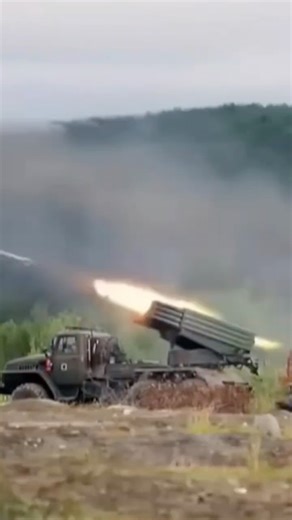 How to Load and Fire the Legendary Soviet Grad Rocket Launchers?