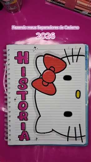 𝗠𝗮𝗿𝘁𝗮 Silva on Instagram: "Não sabe desenhar não chore use um prato pra desenhar a Hello Kitty na sua capa de Matéria de 2026.."