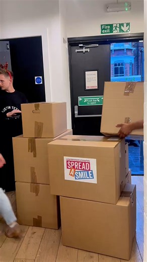 DPD UK on Instagram: "We are super proud to continue our partnership with Spread a Smile for our fourth Christmas. 🎁 Our DPD teams have been busy supporting their mission by delivering thousands of personalised festive Smile Hampers filled with toys and treats to children with serious illnesses and their siblings across the country. A special thanks goes to our teams, including our people at the London Docklands depot, who handled the successful delivery of over 2,000 Smile Hampers this holiday