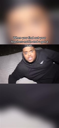 Chunkz Reacts to Having a Substitute Teacher