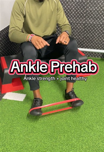 Add this ankle band routine to help your ankle strong & healthy 👣 These exercises are great for adding to your ankle rehab/prehab. It helps restore strength, improve your joint health and increase of synovial fluid to keep your ankle feeling ‘loose’ and less achy and stiff. #AnkleRehab #AnkleStrength #AchillesRehab #AnkleMobility #JointHealth