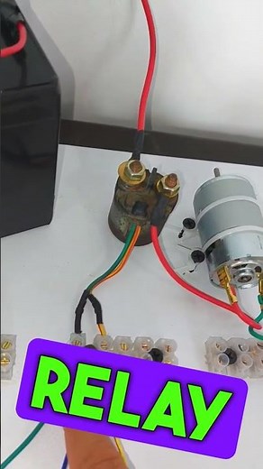 How does a motorcycle starter relay work?