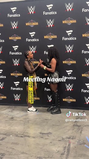 ₵฿ (@rellyrellzzz3) - Meeting Naomi: A Celebration of Women's Wrestling