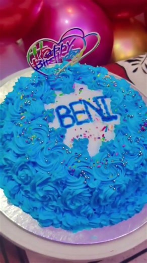 Vanilla cake 🎂💕... #song #music #cake #celebration #music #chocolate #chocolatecake