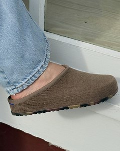 50K views · 1.5K reactions | Soft, sustainable and easy to wear. What’s not to love about our ReVelvet™ clog? | Rothy's | Facebook