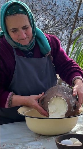 Rustic Hot Dish Cooked Following Grandma’s Village Secret! 🍔🔥