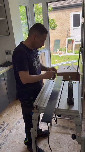 Flawless Side Filler Installation with My 3D Scribe Clamp 🔧#joinerytools ✍️ Fast. Clean. Precise. Achieving perfection with my 3D-printed Fast Fix Scribe Clamp — no screws, no fuss, just a seamless finish. ✅ Ideal for kitchen and wardrobe installers 📦 Get yours now in my shop – link in bio or DM for details! | Antonio V Ciurea
