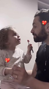 Bravissima LARA 👏👏👏 I denti si lavano 😀👏 Bellissimi Figlia e papà 💖 Canzoni Balli Musica che Resta Intrattenimento | Giovanna Princiotta