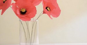 DIY Paper Poppy Flower - Super Easy And Cheap To Make