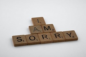Contoh Dialog Bahasa Inggris: Expressing Apology - Bobo