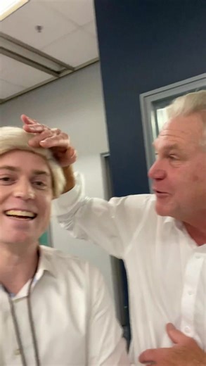 Happy Halloween! 🎃 Reporter Travis Breese dressed up as his idol -- Doug Proffitt! | WHAS11 News