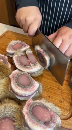 100 pound rabbit foot!! #shorts #viralfood #itsmarietvofficial