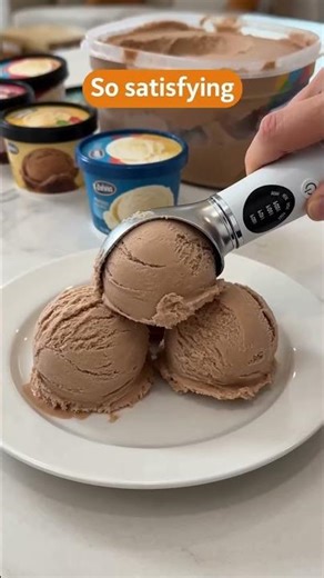 Stop Struggling With Hard Ice Cream! Best Heated Scoop 🍦🔥 #KitchenGadgets #AmazonFinds