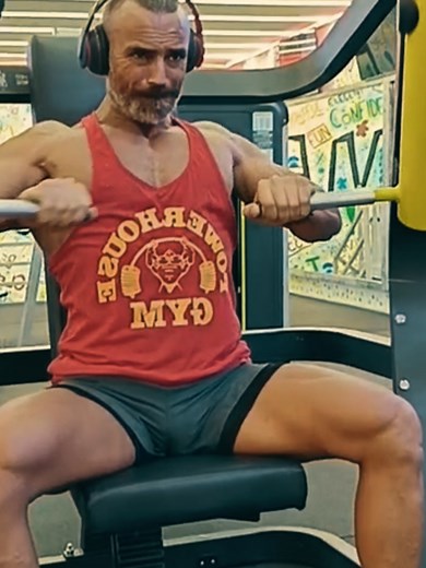 #bodybuilding #coach_kholio #Lifestyle #workout #hardwork #motivation #muscle #gymtips #weightloss #sports #fitbody #gym #crossfit