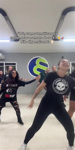 Encaixando o aquecimento em tudo 😂 #bonjovi #fitdance #diadorock