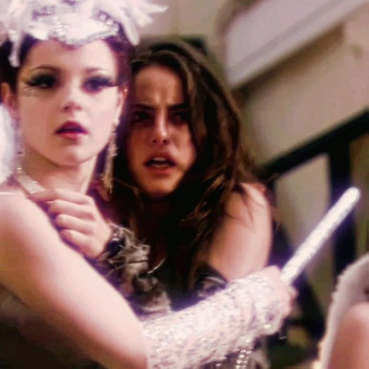 Effy Stone's Iconic Toilet Scene in Skins