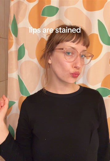 Ultimate Guide to Peel-Off Lip Stain Application