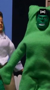 Raiva sem controle 🌪️ Hulk aparece com uma força imparável em uma história de superação 💢 #FrangoRobo Aproveite o conteúdo do Adult Swim na #HBOMax Assine agora: https://bit.ly/MAX-AdultSwimBR | Adult Swim Brasil