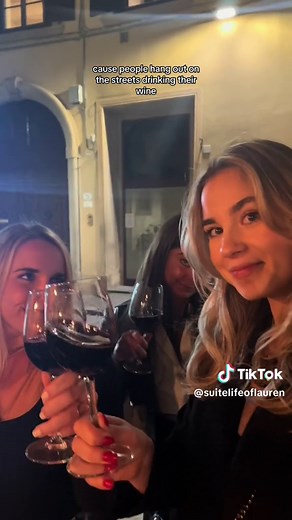 Exploring Wine Windows in Florence, Italy