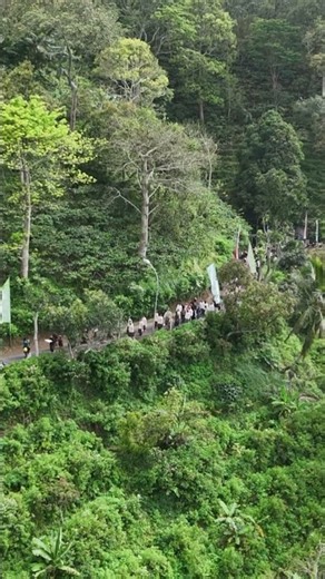 SUASANA SEKITAR MAKAM SUNAN MURIA