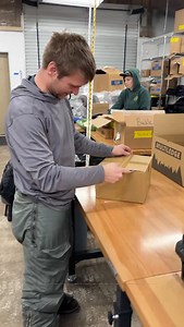 Get yours! https://hownot2.com/products/z2a-drill-powered-pulley Unboxing the new Z2-A. This update makes loading the rope much easier. Keep the device connected to your harness with the new swivel, new detent keeps the gate out of your way when loading the rope. Wheels are replaceable, new wheels for half-inch ropes coming soon. We got to assemble some Z2-As at Awah’s factory. https://youtu.be/6-DcQUItHh4 | How NOT 2