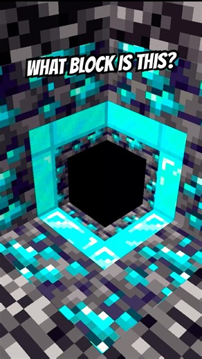 Minecraft’s Illegal Bedrock Diamond Block 😱💎