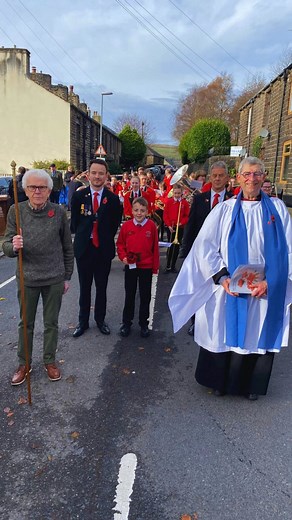 Performed by Dobcross Youth Band on Remembrance Sunday this year, this recording of ‘In Flanders Fields’ by Gavin Somerset features the band’s Principal Cornet, Bethany; Solo Cornet, Freddy; and Flugelhorn, Freya. A moving tribute to those who gave their lives in service, and a moment for us all to pause and remember. 🌺 “At the going down of the sun and in the morning, we will remember them.” #RemembranceSunday #ArmisticeDay #LestWeForget #InFlandersFields | Dobcross Youth Band