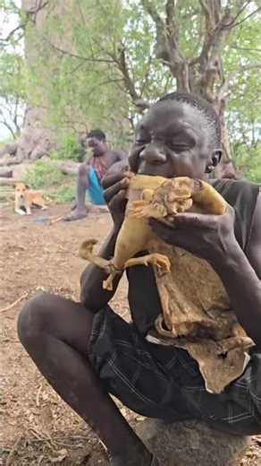 What Are African Hunters Eating? You’ll Be Shocked! 🔥