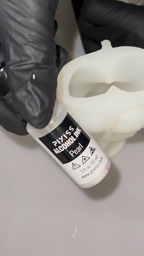 16K views · 472 reactions | She’s cute 勺 Resin goddess body ornament!#satisfying #resinart #epoxyresin #resinpour #inspiredbymemms #resinartist #fyp #artistsoftiktok #artnglow #artnglowresin #resindemolding #epoxy #resin #resintok #fluidart #goddess #goddessbody #resingoddess #sparkle #glitter #glittermakesit #fluidart #artistsoninstagram #reels #fbreels | InspiredbyMemms | Facebook