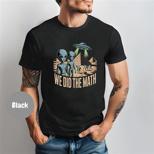 Personalized Retro Alien Pyramid Builders Shirt, Sci-fi Graphic Tee, UFO Enthusiast Gift, Funny Vintage Comic Style Alien T-shirt - Etsy