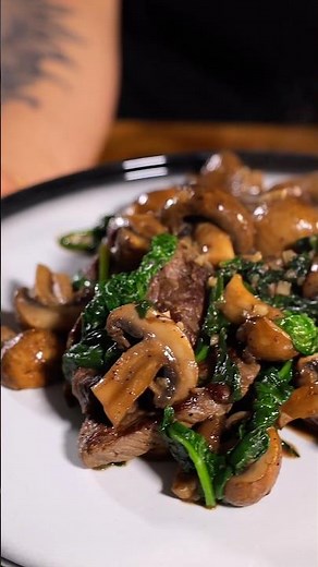 Can You Resist This Garlic Butter Filet Mignon with Mushrooms & Spinach? #GreenLuk #asmrcooking