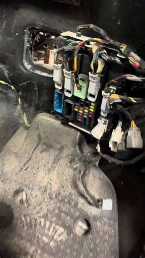 2013 Ford Escape BCM body control module interior fuse box location on car