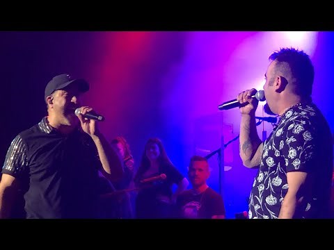 Chris Kirkpatrick & Joey Fatone : NSYNC - Tearin’ Up My Heart/Bye Bye Bye EPCOT finale 2019