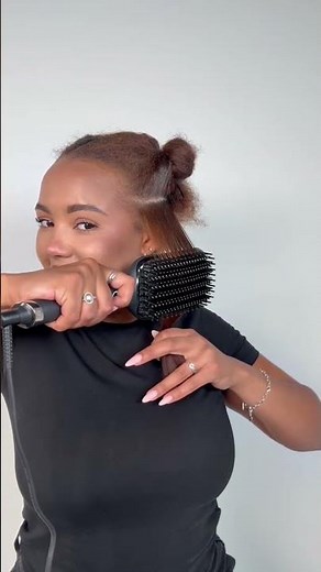 Lernt die neue ghd glide+ max Hot Brush kennen – unsere erste beheizte Paddle‑Brush 😍
