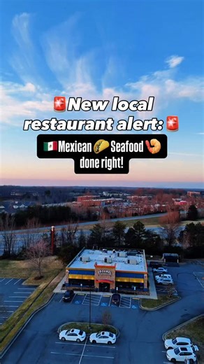 🚨 Now open in Clemmons - Cozumel Seafood & Mexican Kitchen @cozumelkitchen A fresh, modern take on Mexican with a big seafood focus, perfect for long lunches, shared plates, and lingering dinners. Seafood-forward dishes, ceviches, bold shrimp plates, plus all the classics you love (with a few surprises 👀). Margaritas and cocktails coming soon, and the space is bright, colorful, and very photo-friendly. Feels like the kind of place you order a little extra… just to try it all. 👇 Seafood or mar