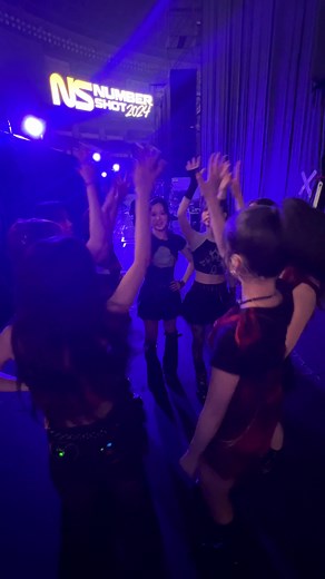 NiziUの楽しい夏祭りを振り返るノンフィクション