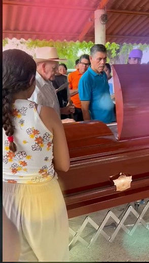 #Fantasmas #amigo #Panteon #platica #despedida #abuelo