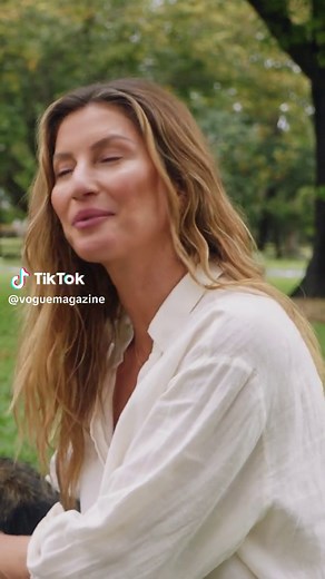 Surround #GiseleBundchen with warm people, sun, and animals and she’s all set. The model takes Vogue through her new #Miami home in the latest episode of #ObjectsOfAffection. Head to Vogue.com to watch.