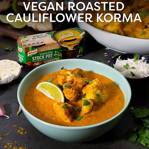 This rich & creamy cauliflower korma is a vegan feast #cheatonmeat | Knorr