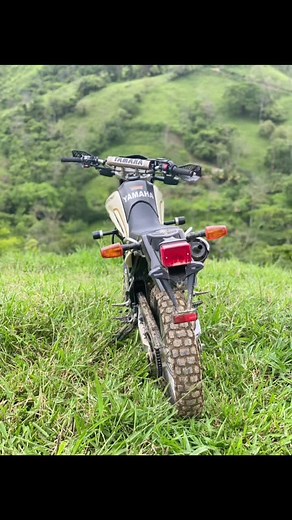 Yamaha XT 250 Motorcycle: Off-Road Design and Features