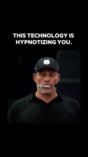 This technology is hypnotizing you—and most people don’t even realize it. 📱🧠 Tony Robbins teaches that whatever captures your attention controls your focus, emotions, and ultimately your life. If you don’t take control of your attention, someone else will. Protect your focus. Protect your future. ⚡ #TonyRobbins #Mindset #Technology #Growth